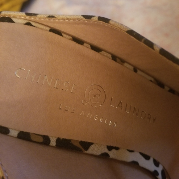 Heels - Picture 2 of 4